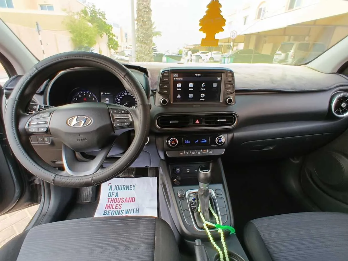 Car image 15