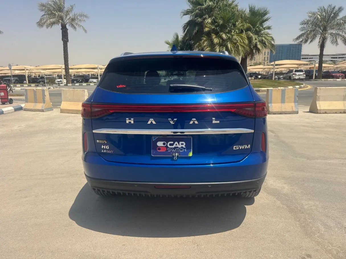 Car image 6