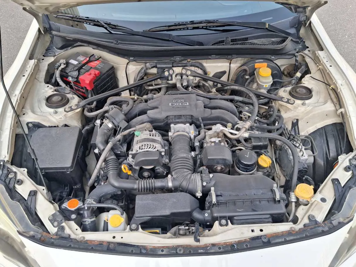 Car image 19