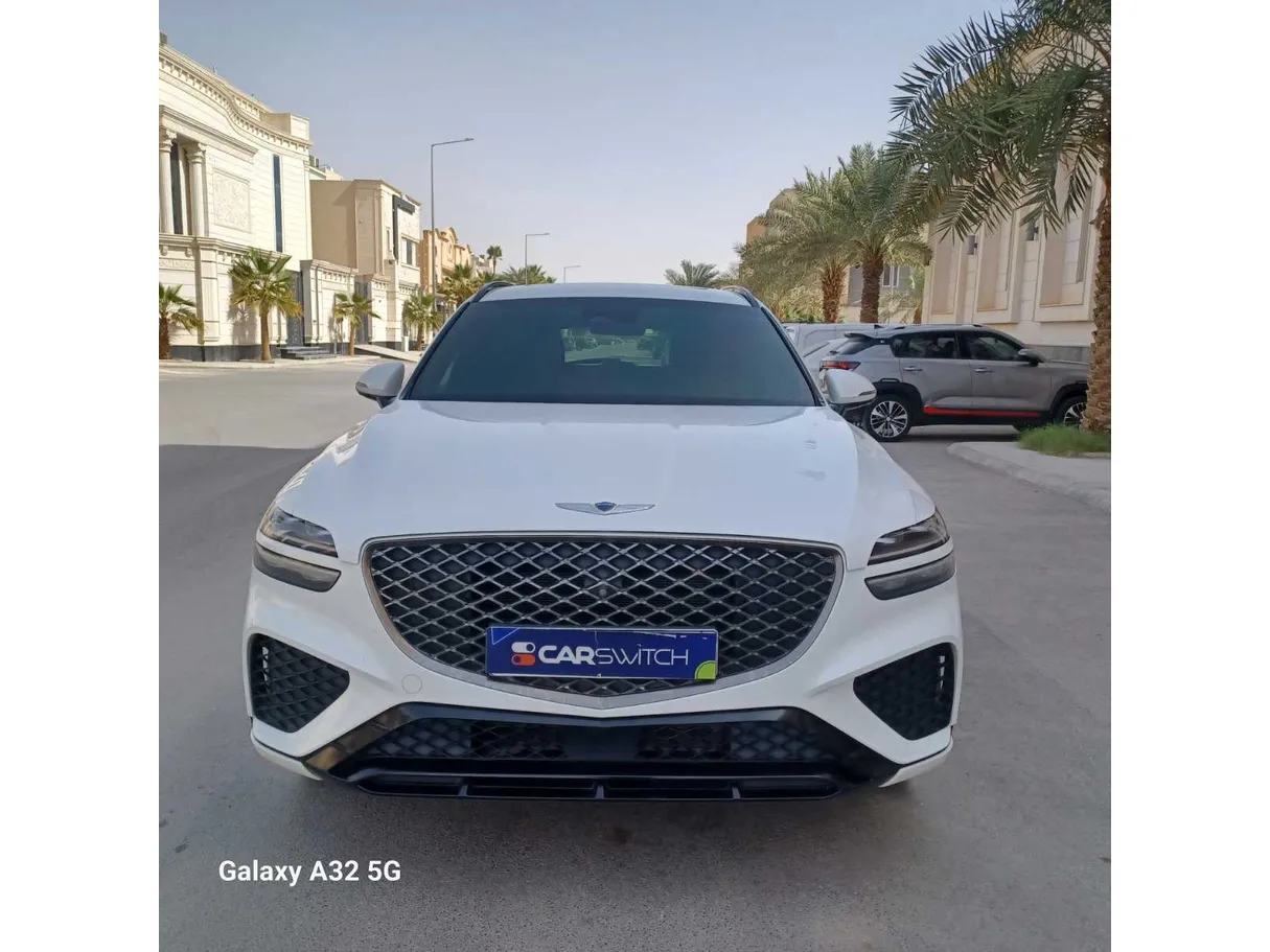 Car image 2