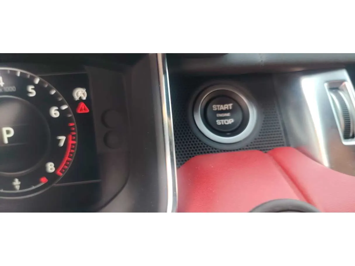 Car image 25