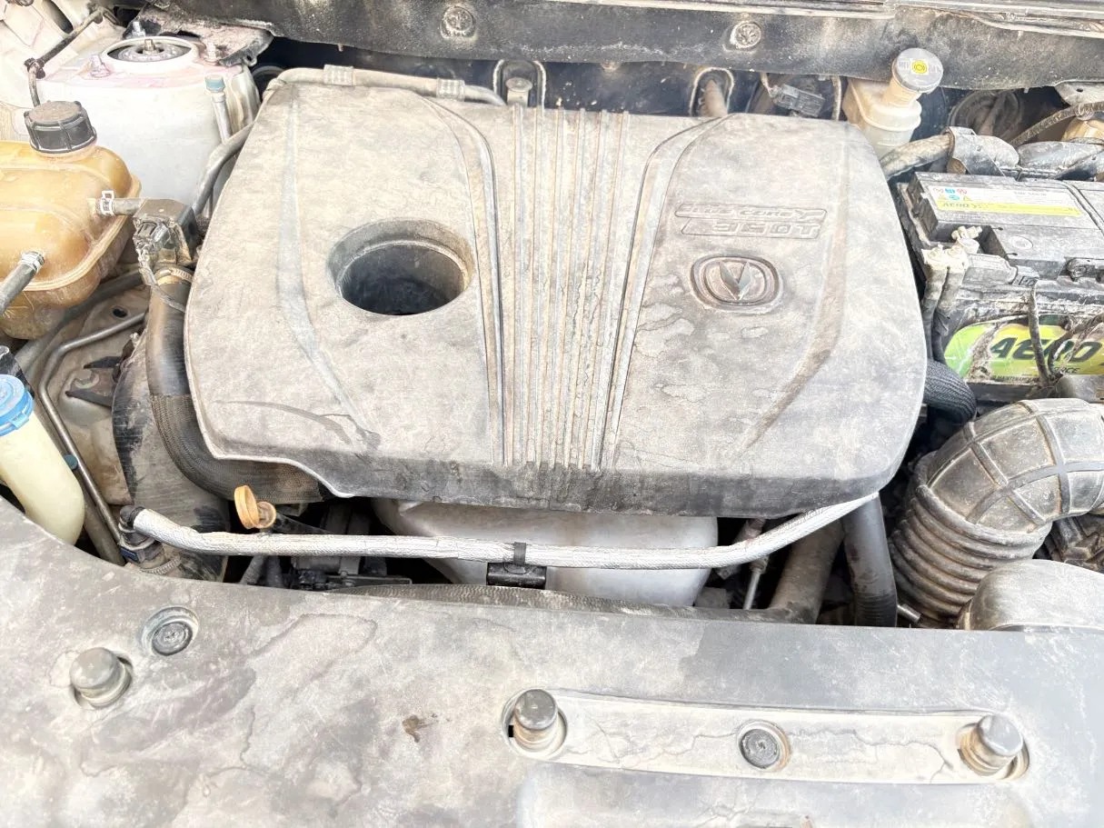 Car image 24