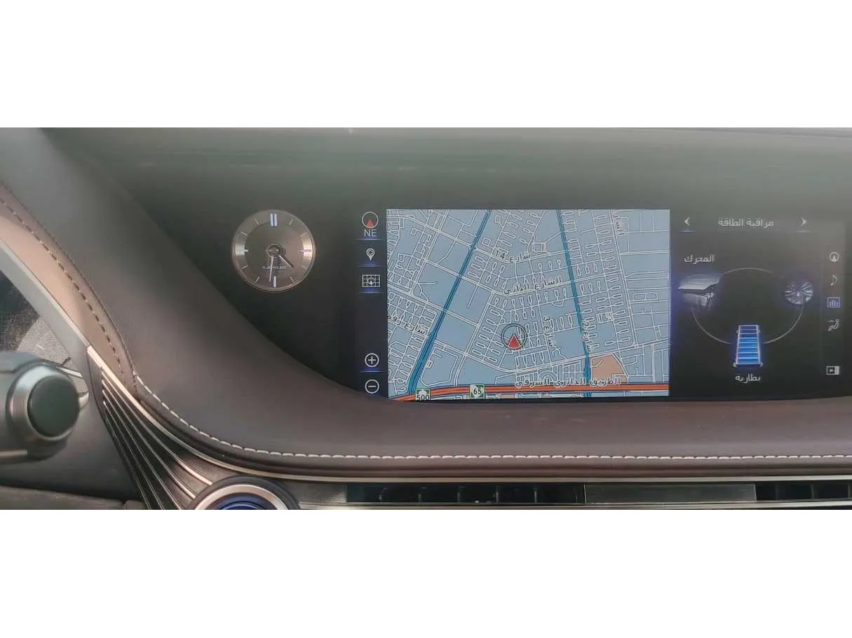 Car image 20
