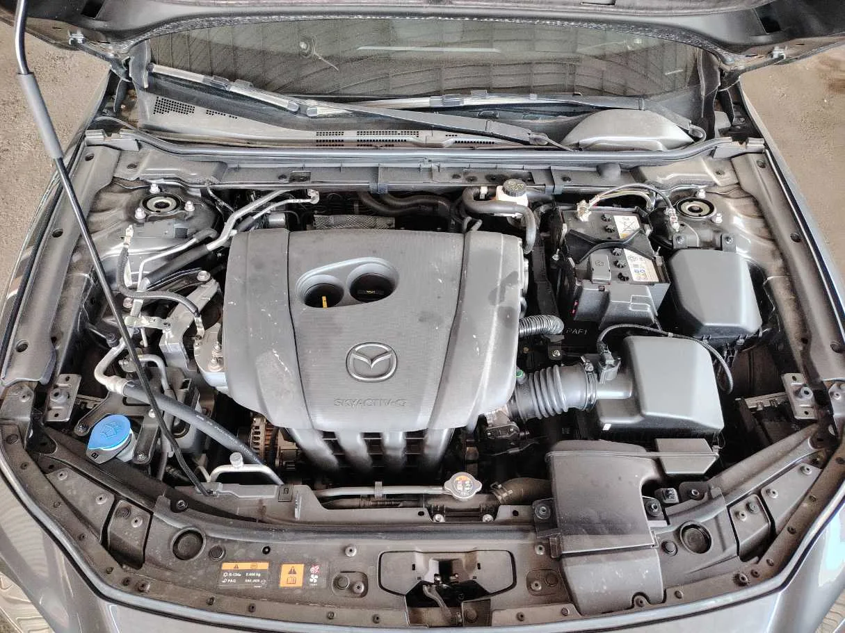 Car image 27