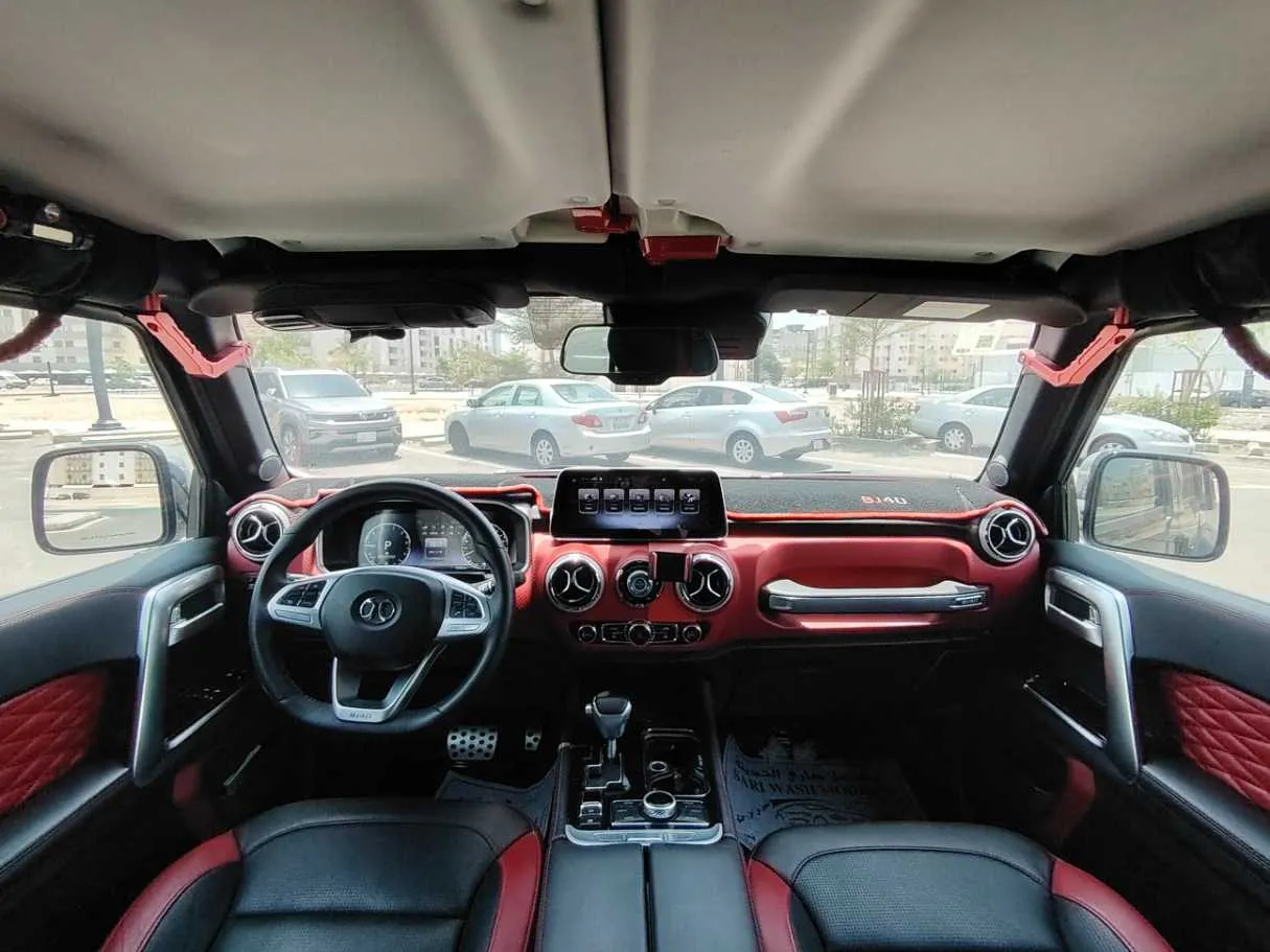 Car image 17