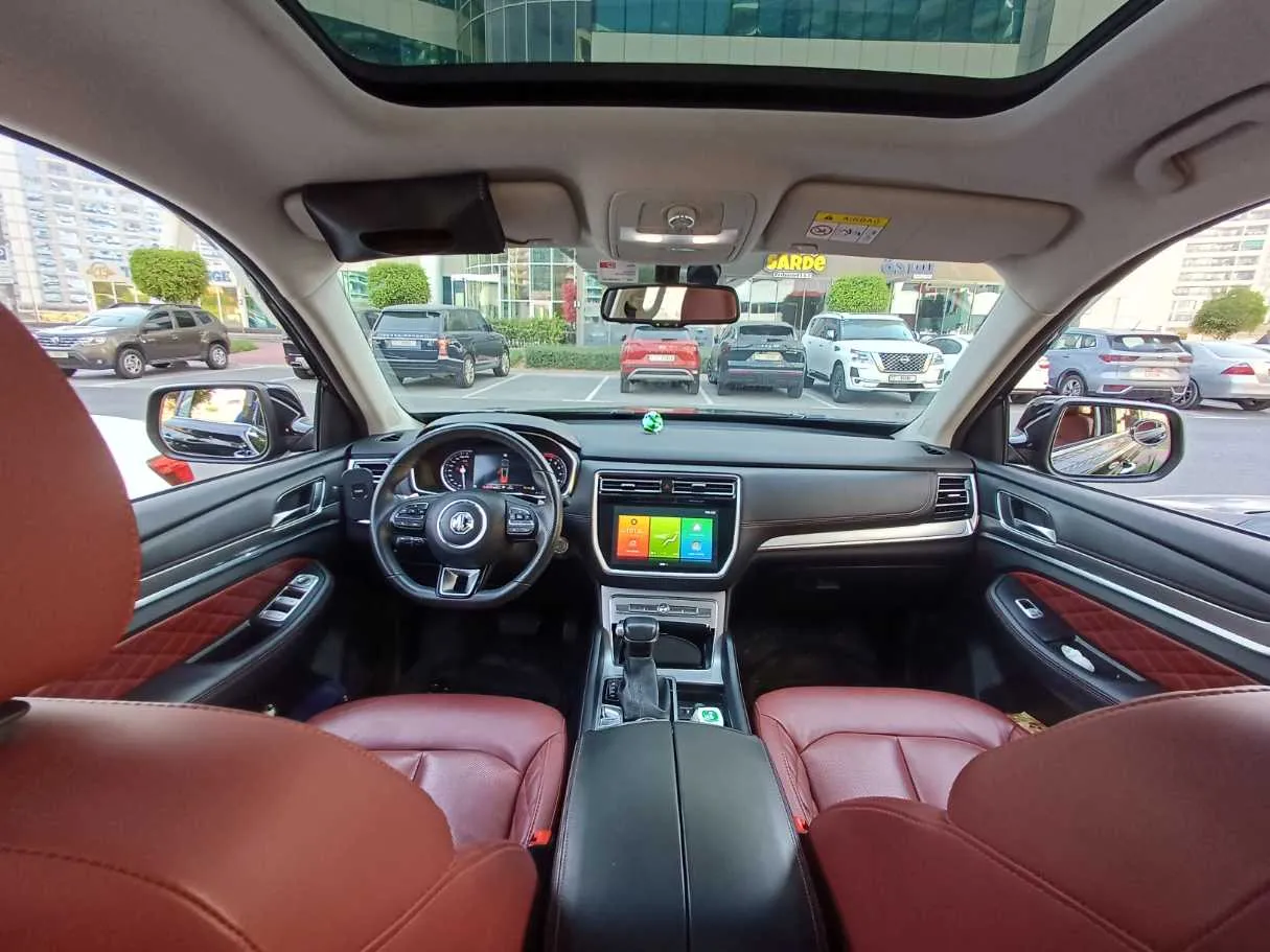 Car image 15