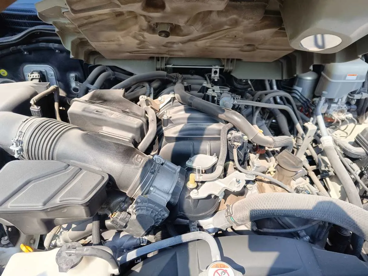 Car image 46
