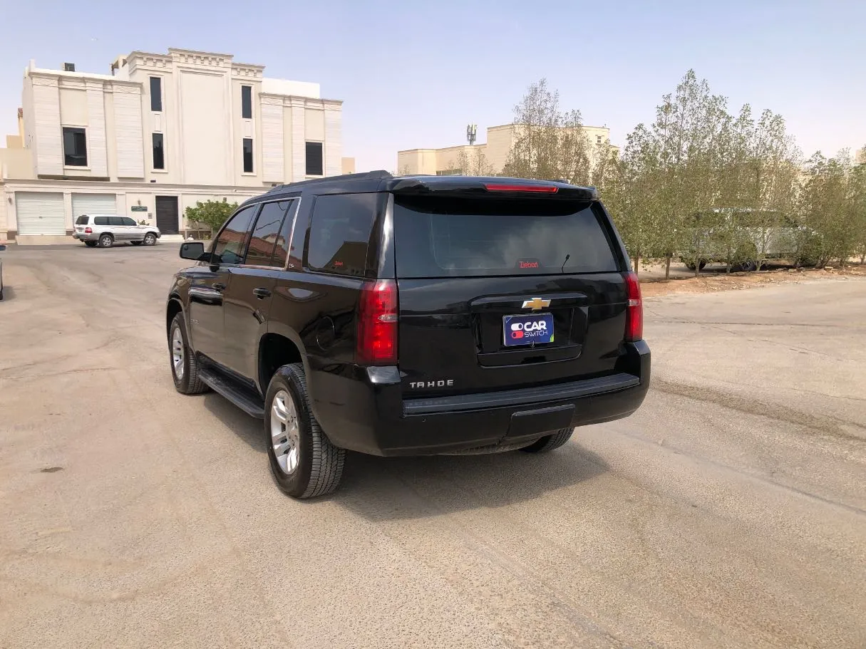 Car image 7