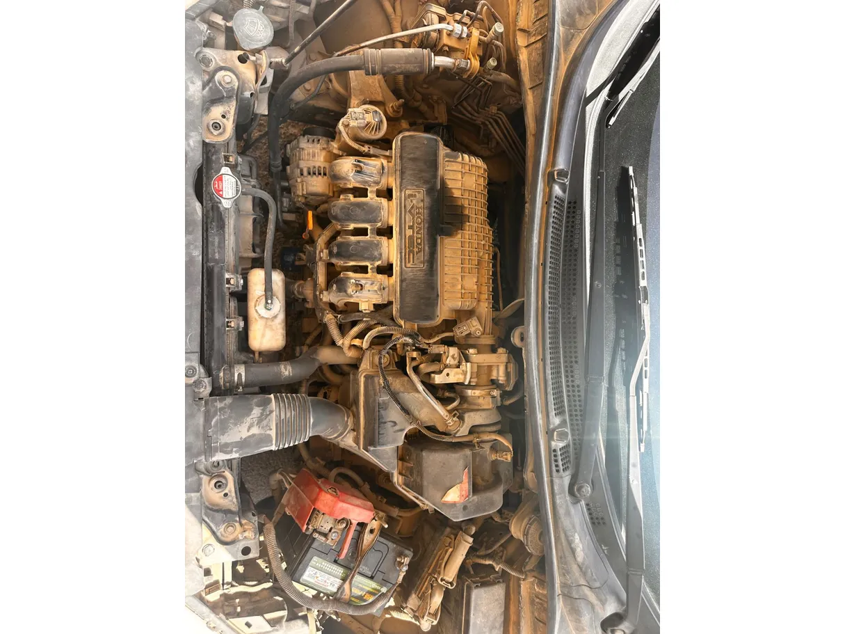 Car image 24