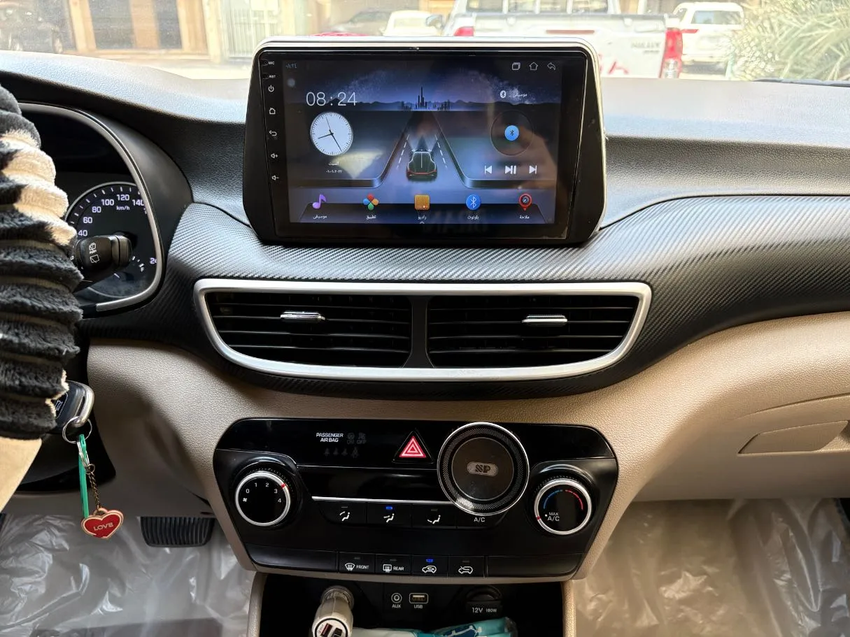 Car image 20
