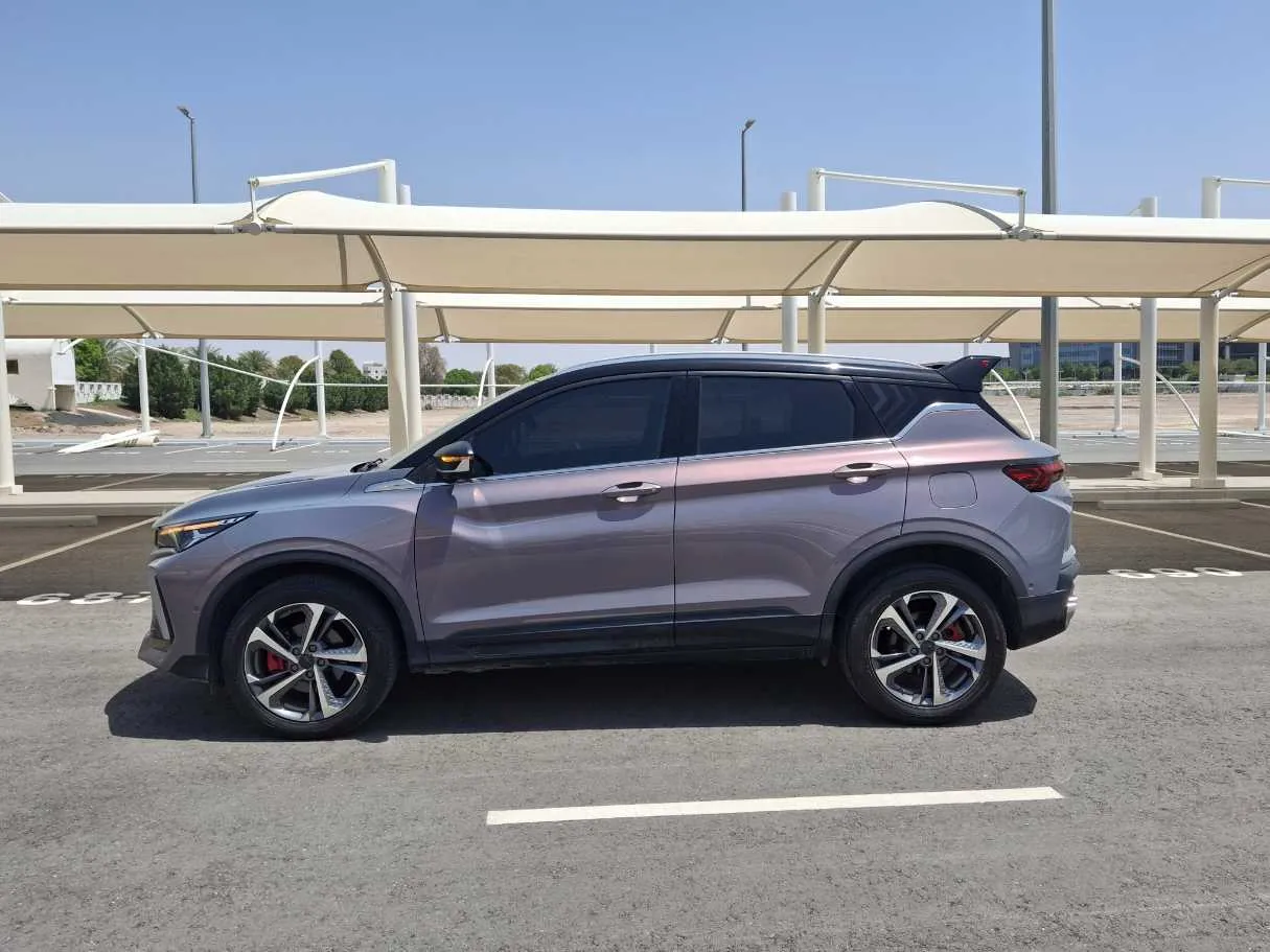Car image 8