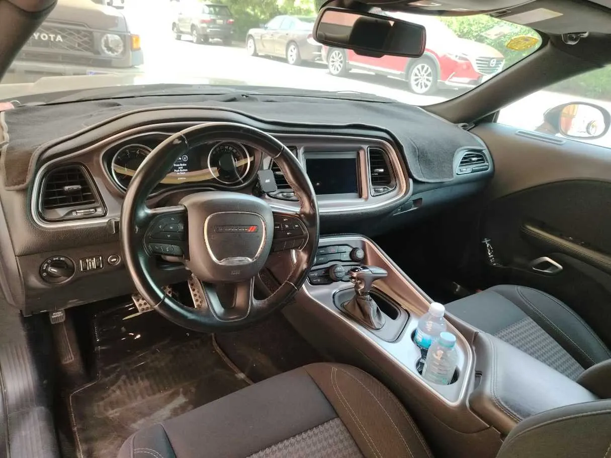 Car image 20
