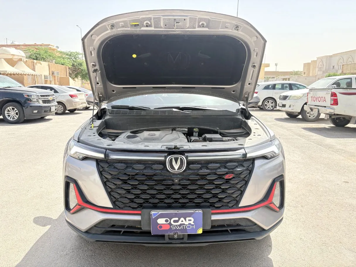 Car image 30