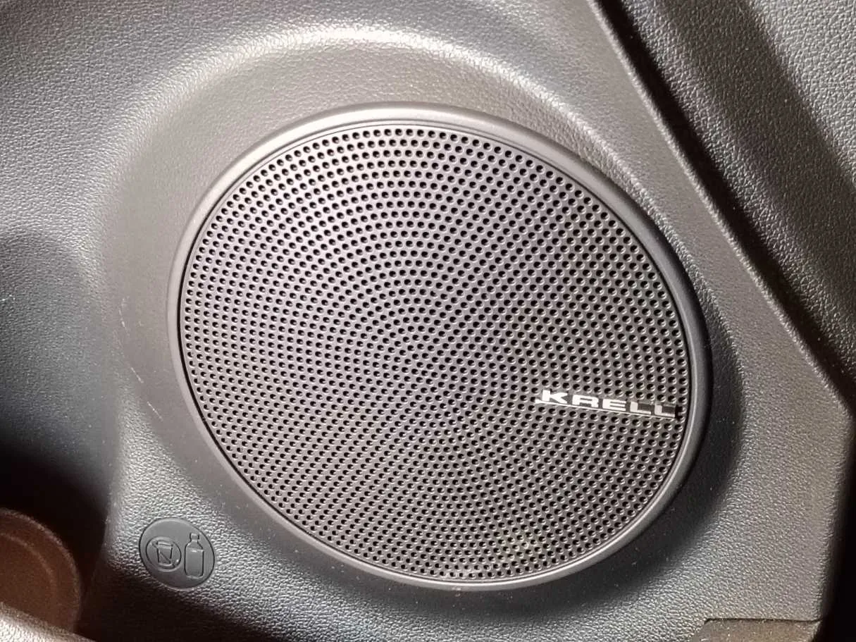 Car image 31
