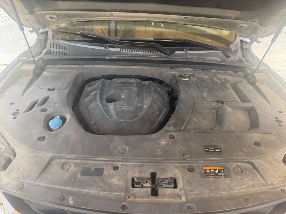 Car image 23