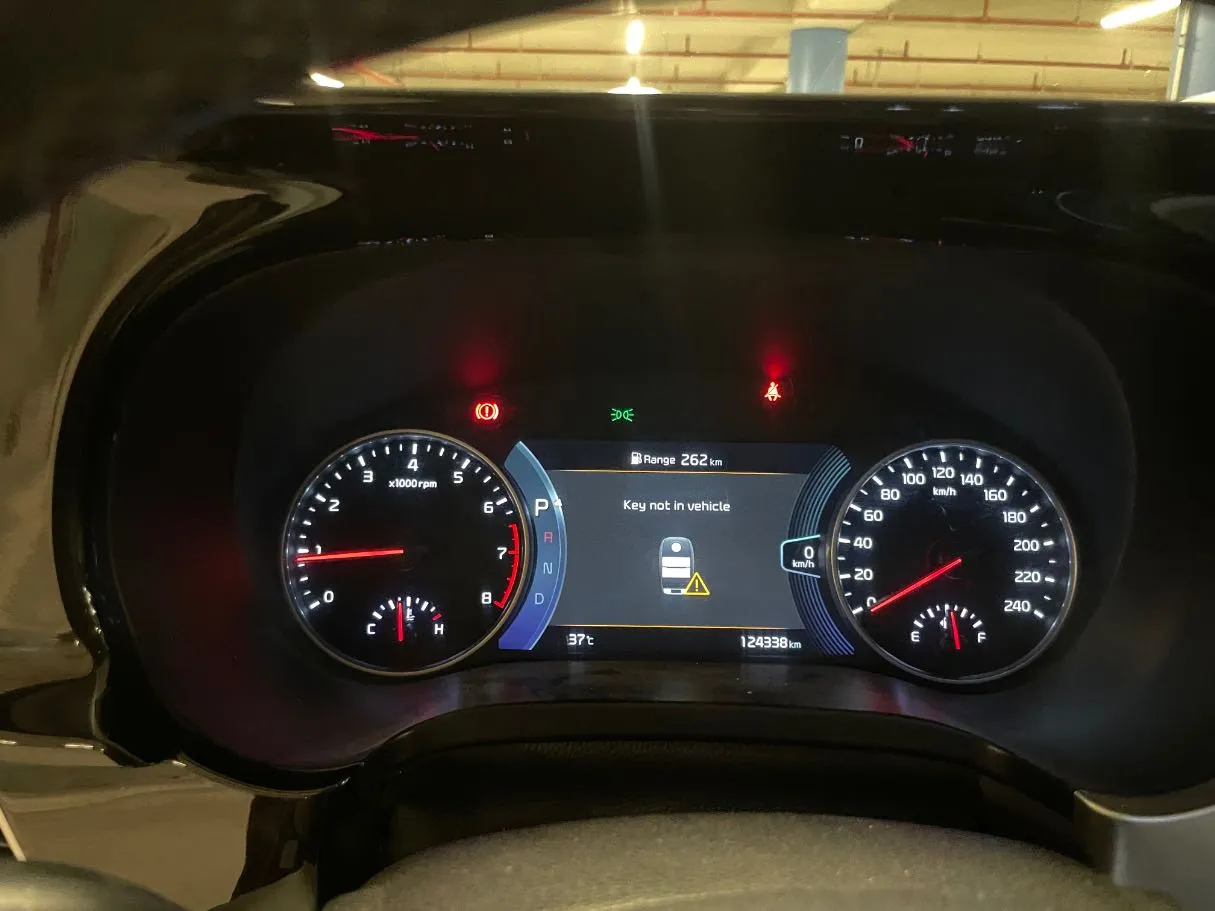 Car image 21