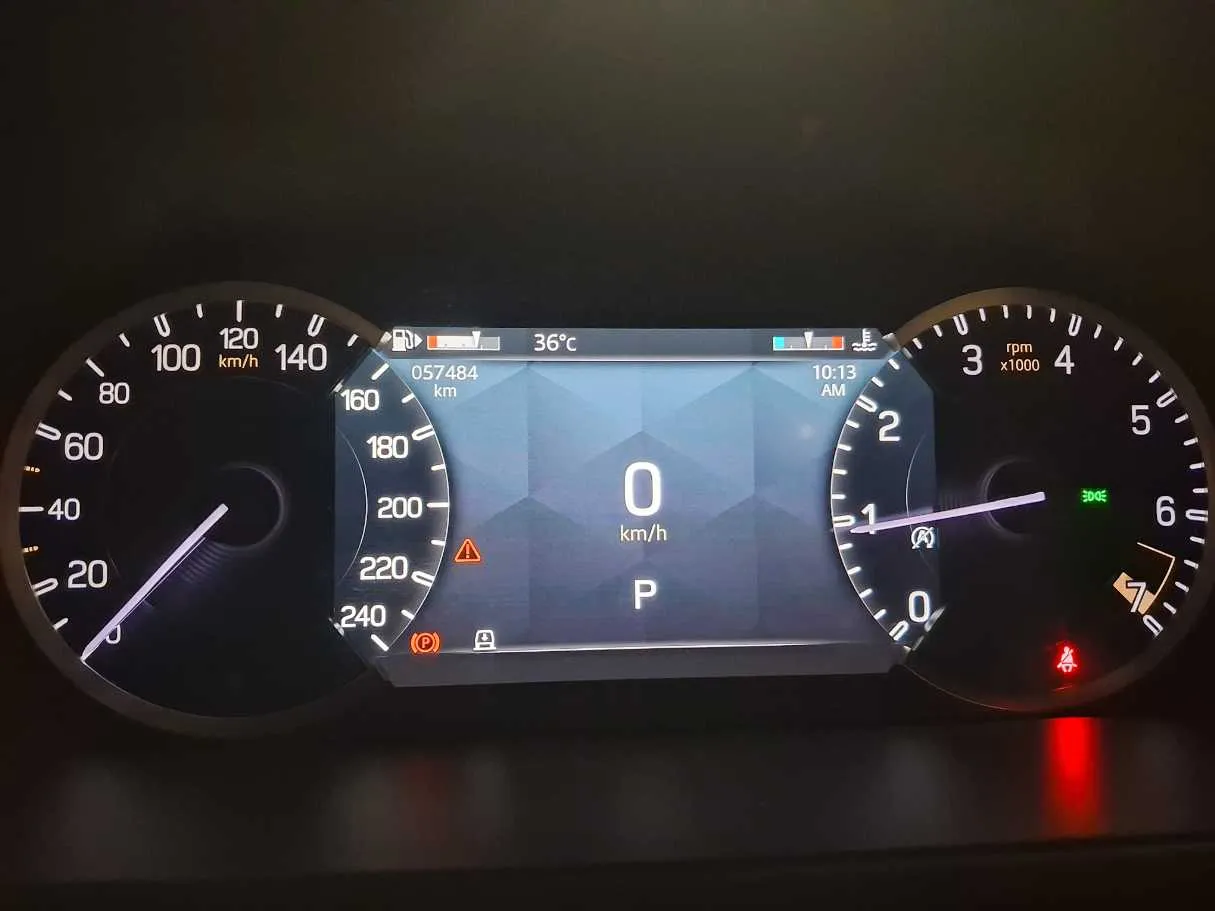 Car image 19
