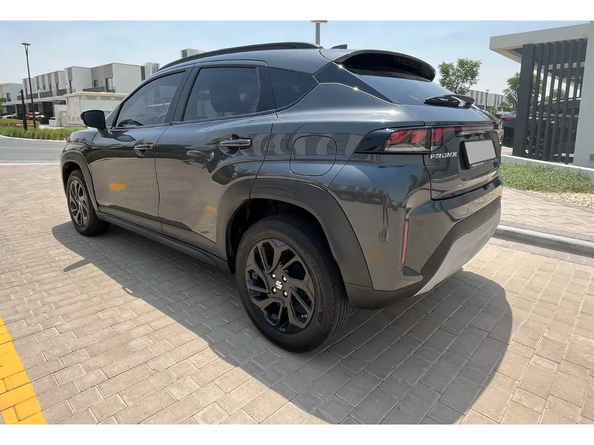 Car image 6