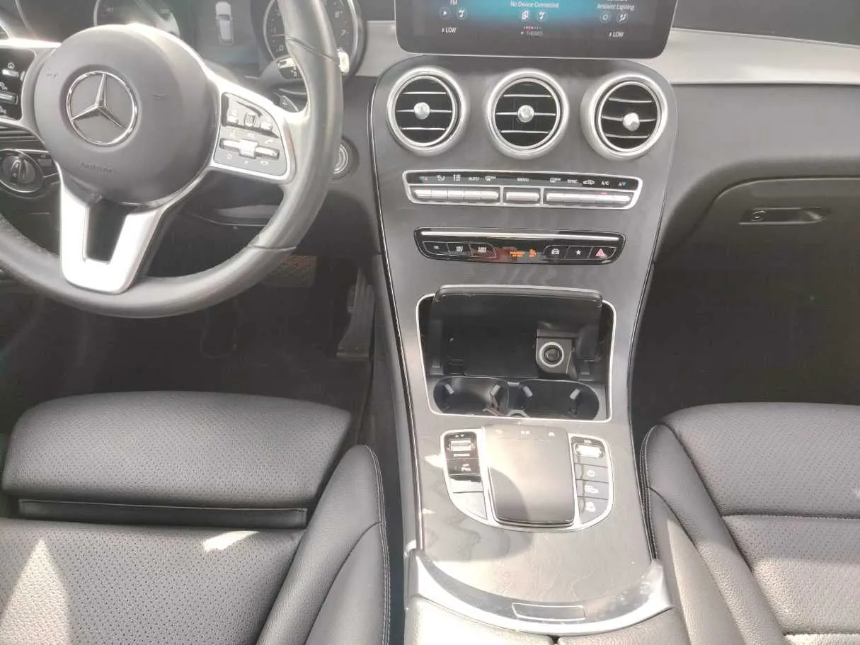 Car image 33
