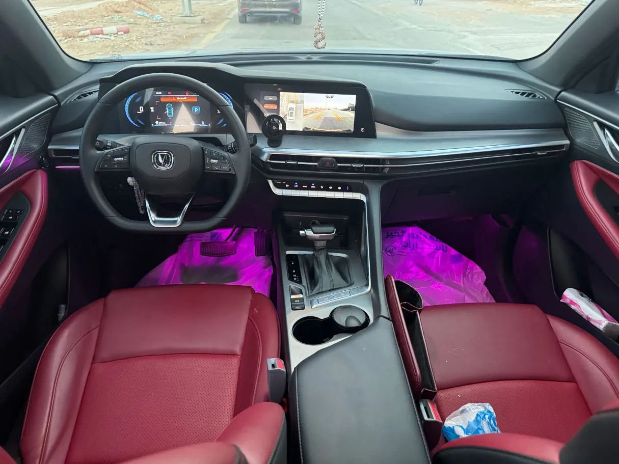Car image 17