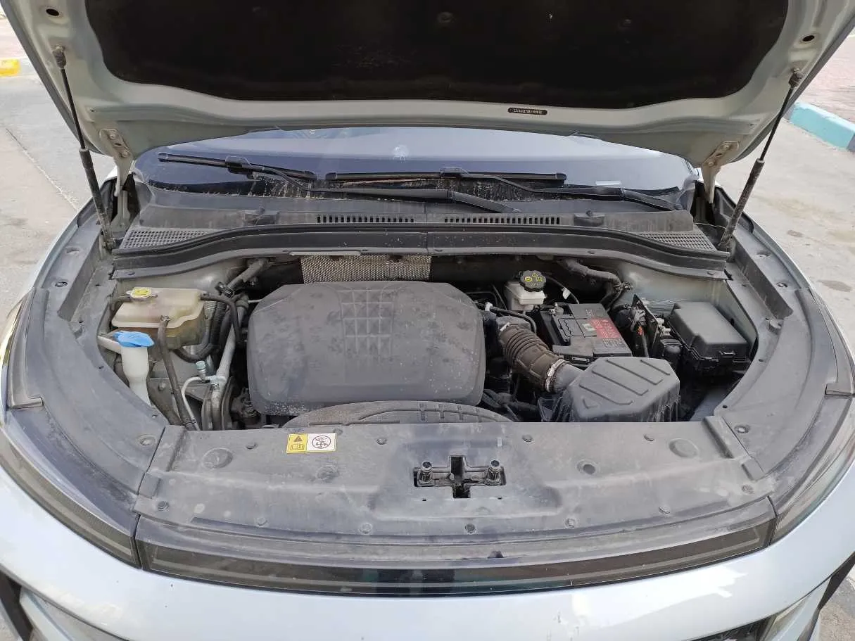 Car image 26