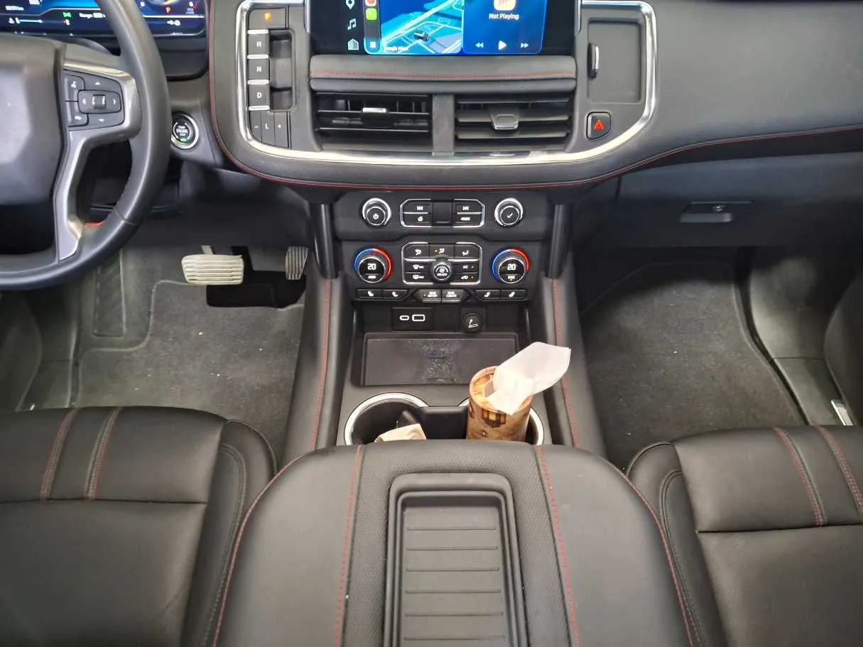 Car image 15