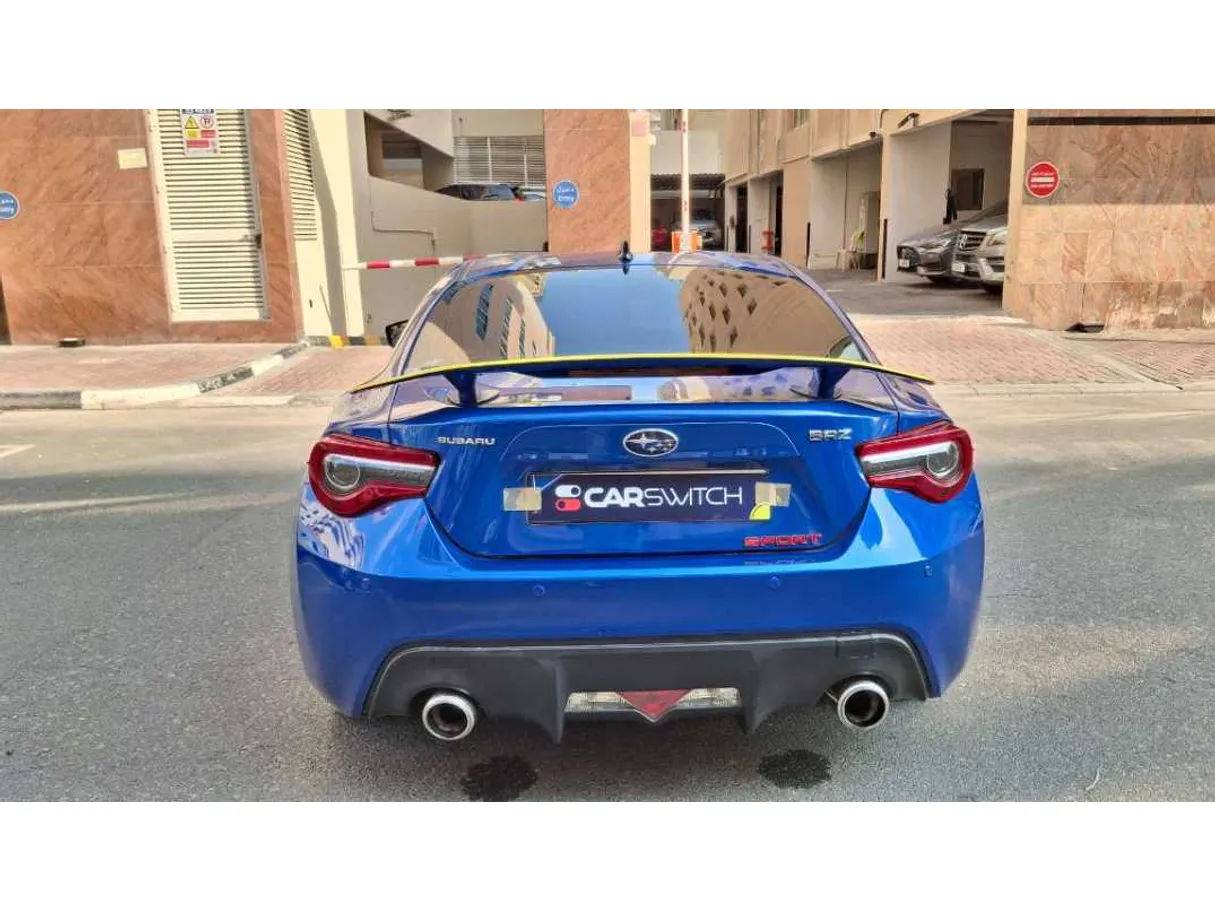 Car image 6