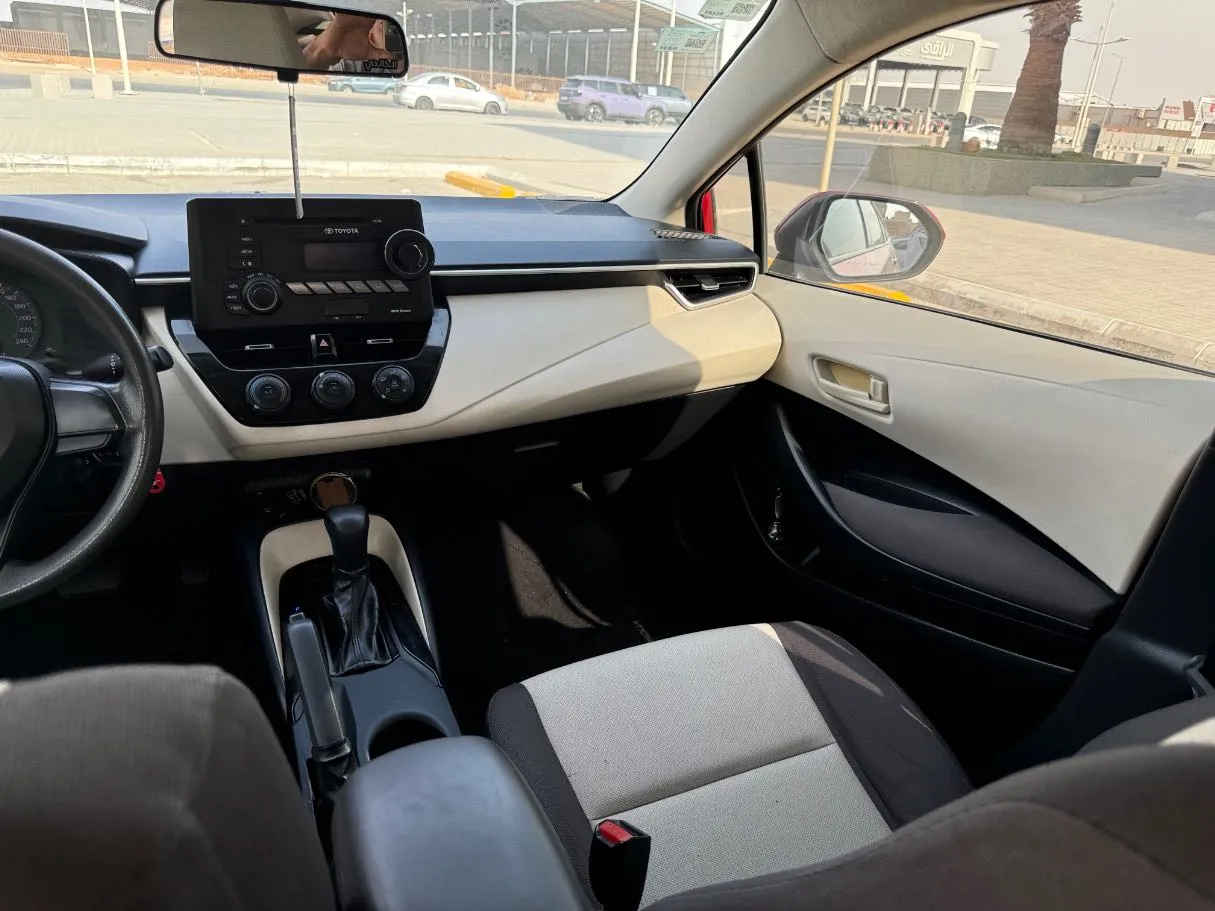 Car image 16