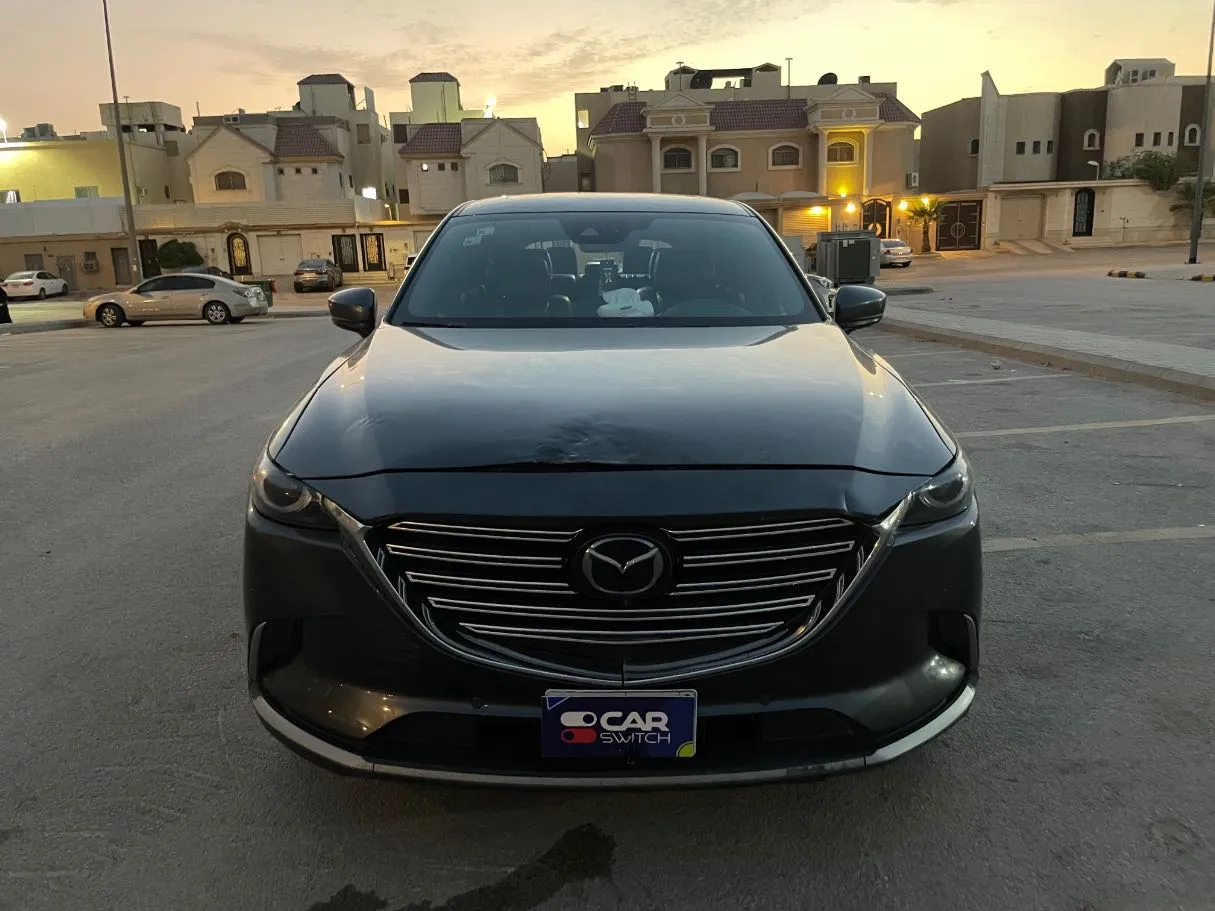 Car image 2