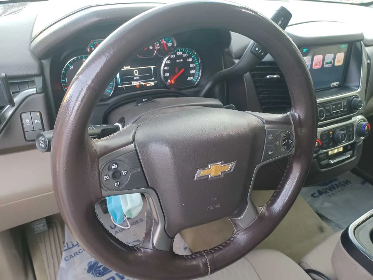 Car image 18