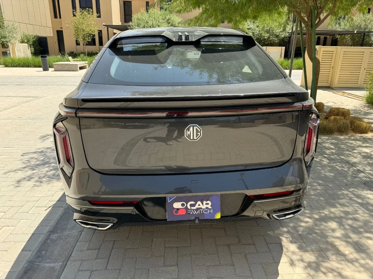 Car image 6