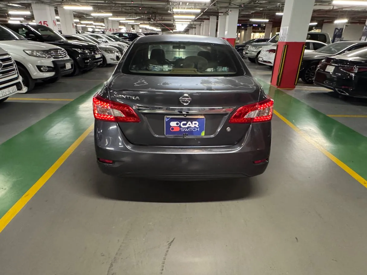 Car image 6