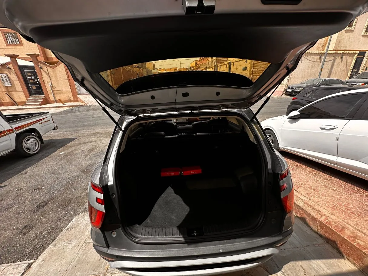 Car image 21