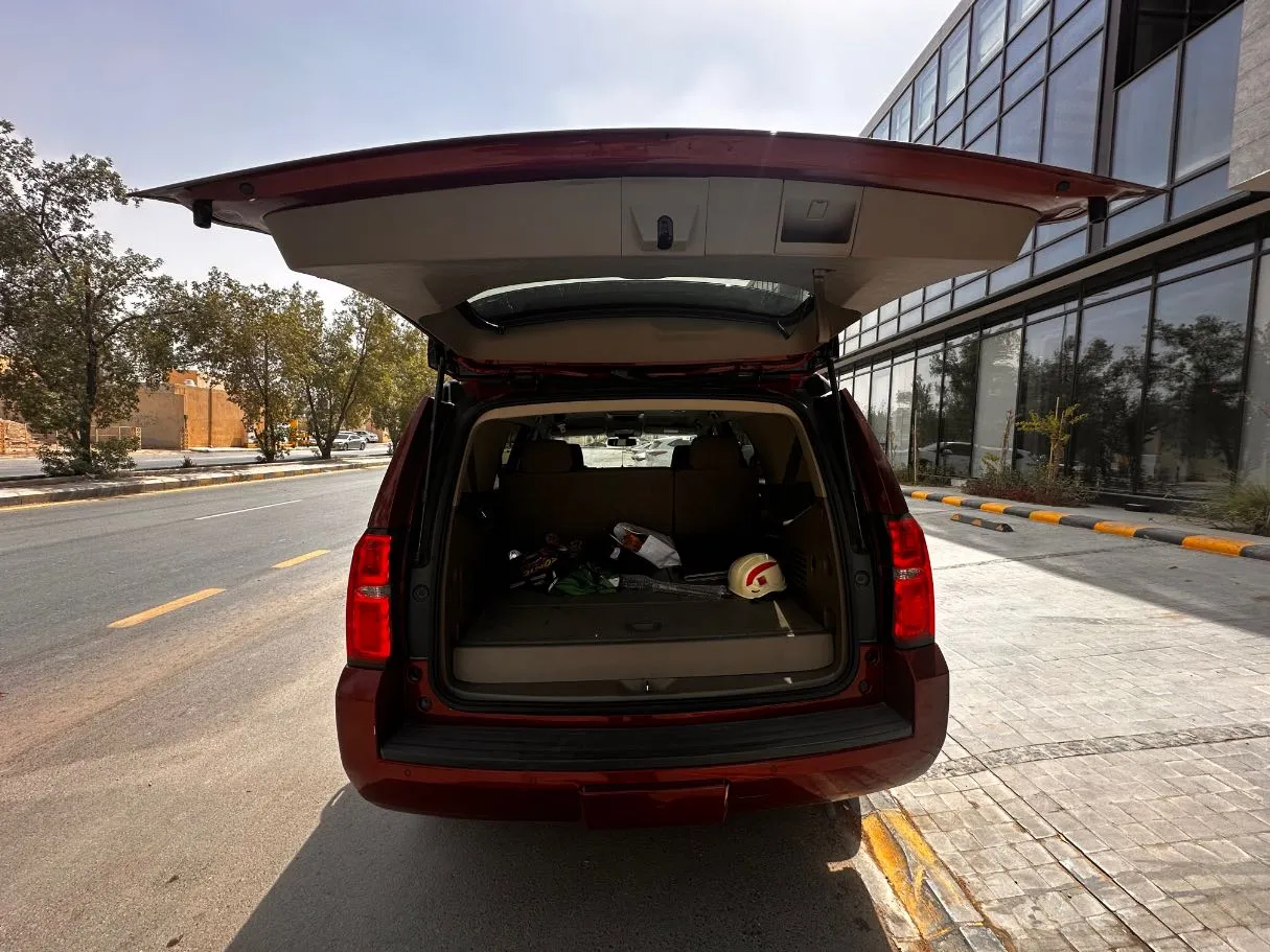 Car image 23