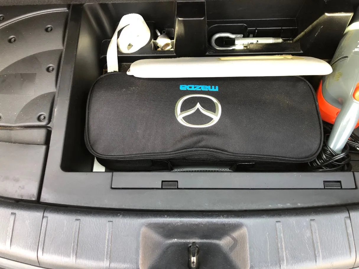 Car image 24