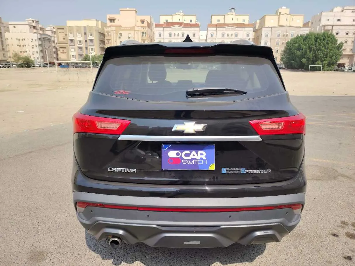 Car image 6