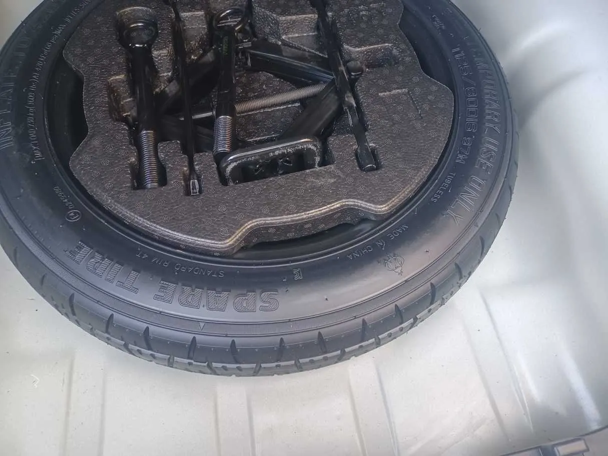 Car image 22