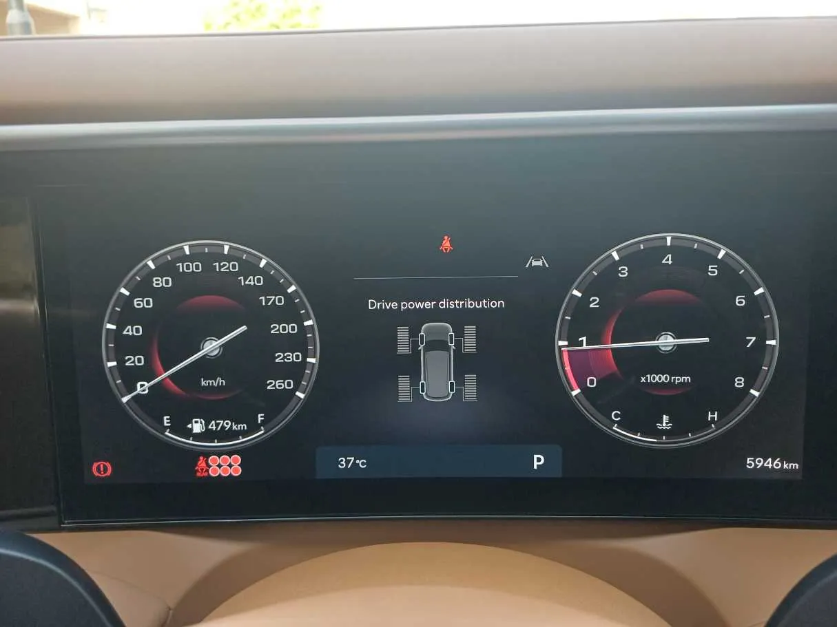 Car image 18