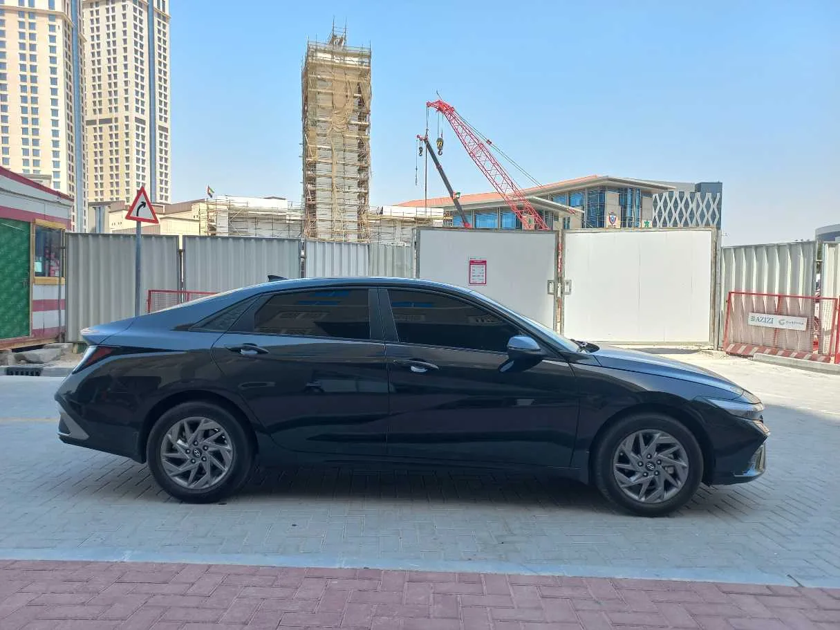 Car image 8