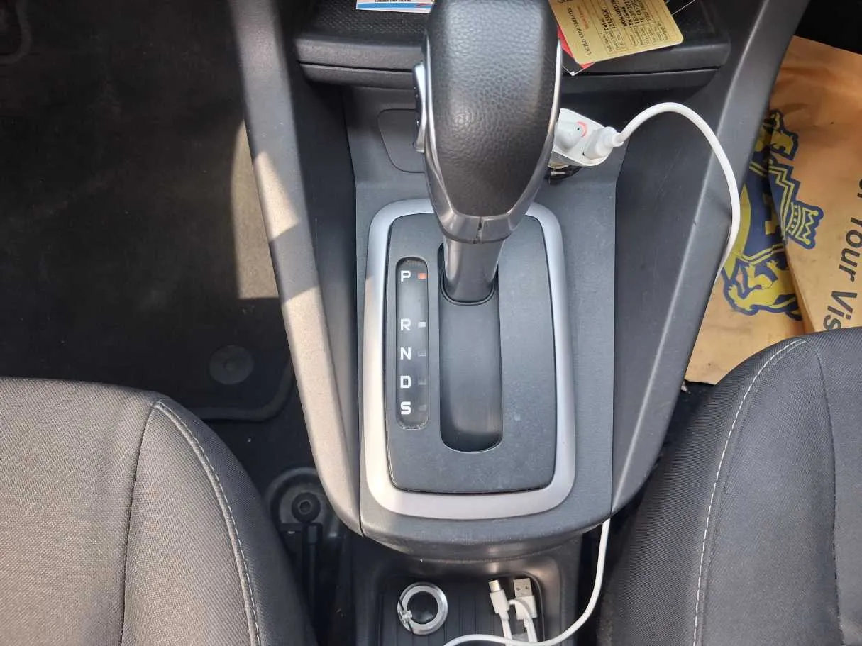 Car image 15