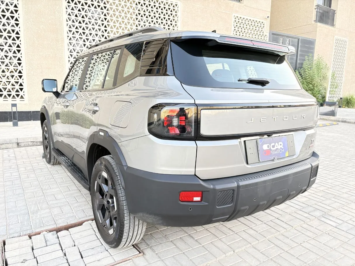 Car image 7