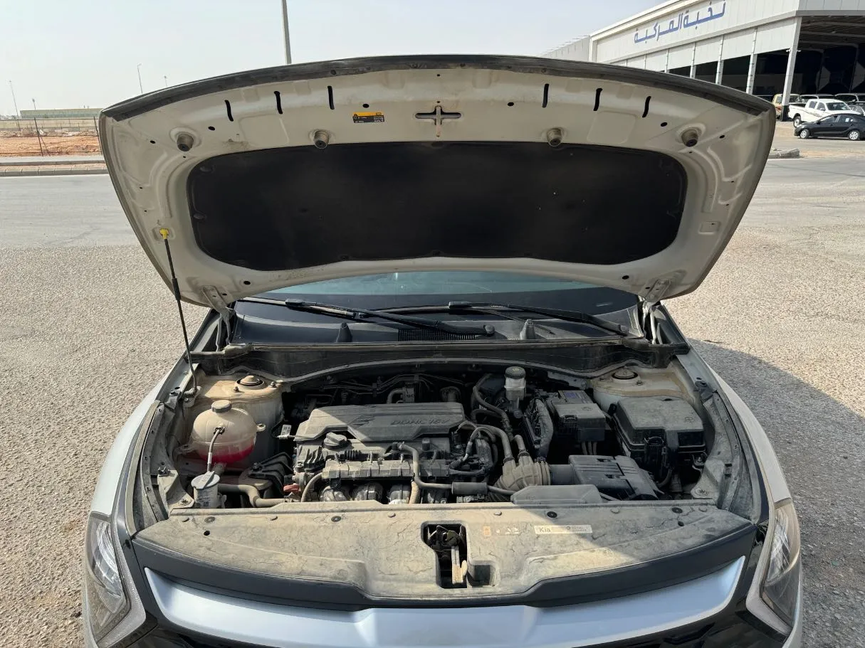 Car image 27