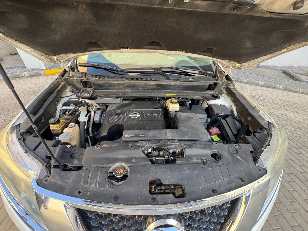Car image 23