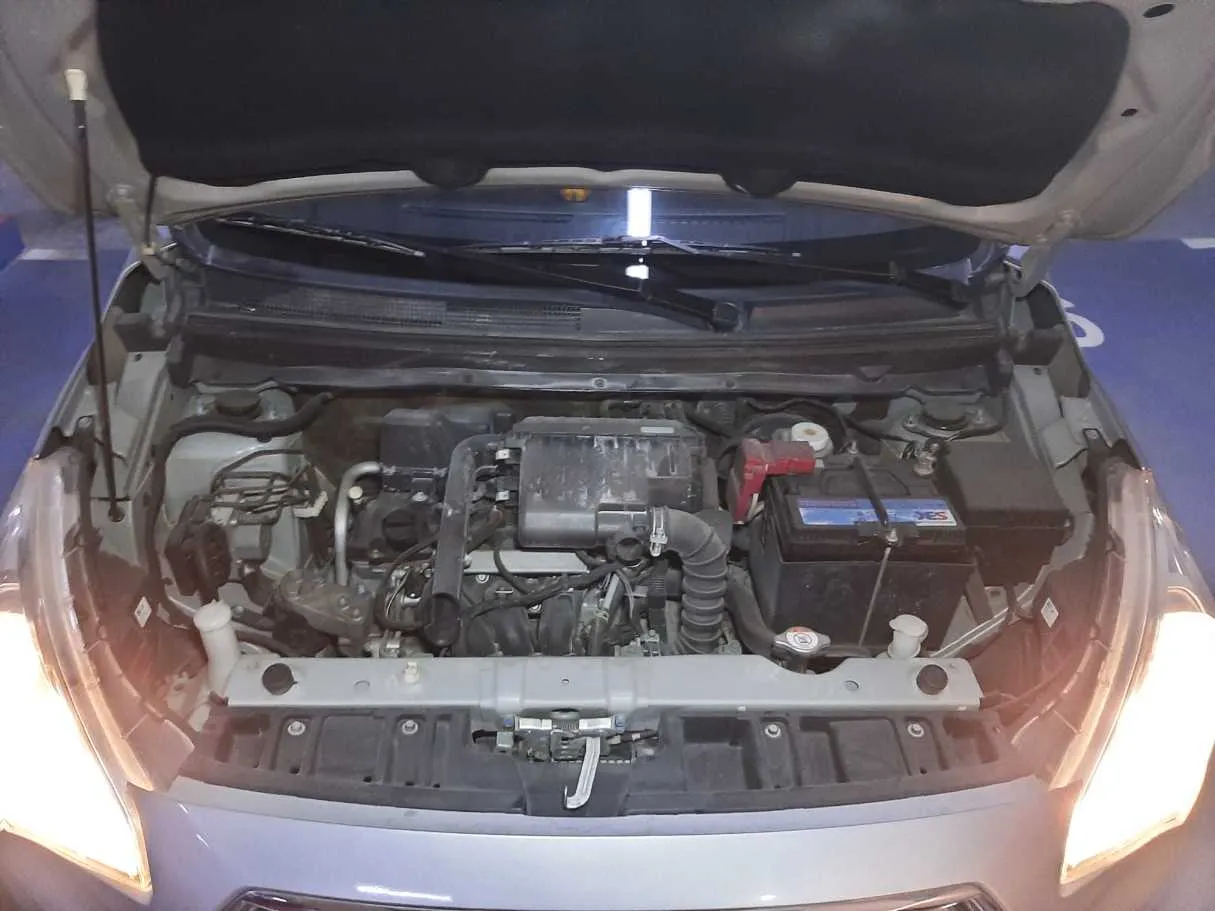 Car image 20