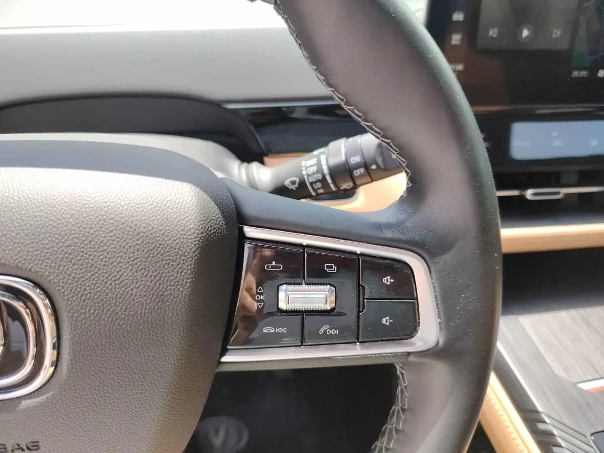 Car image 45