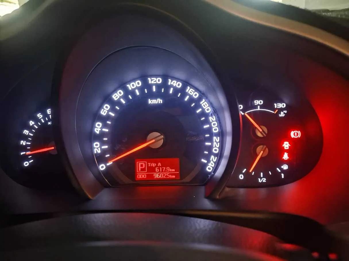 Car image 15