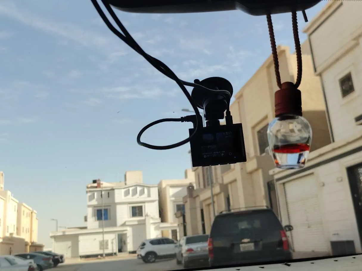Car image 34