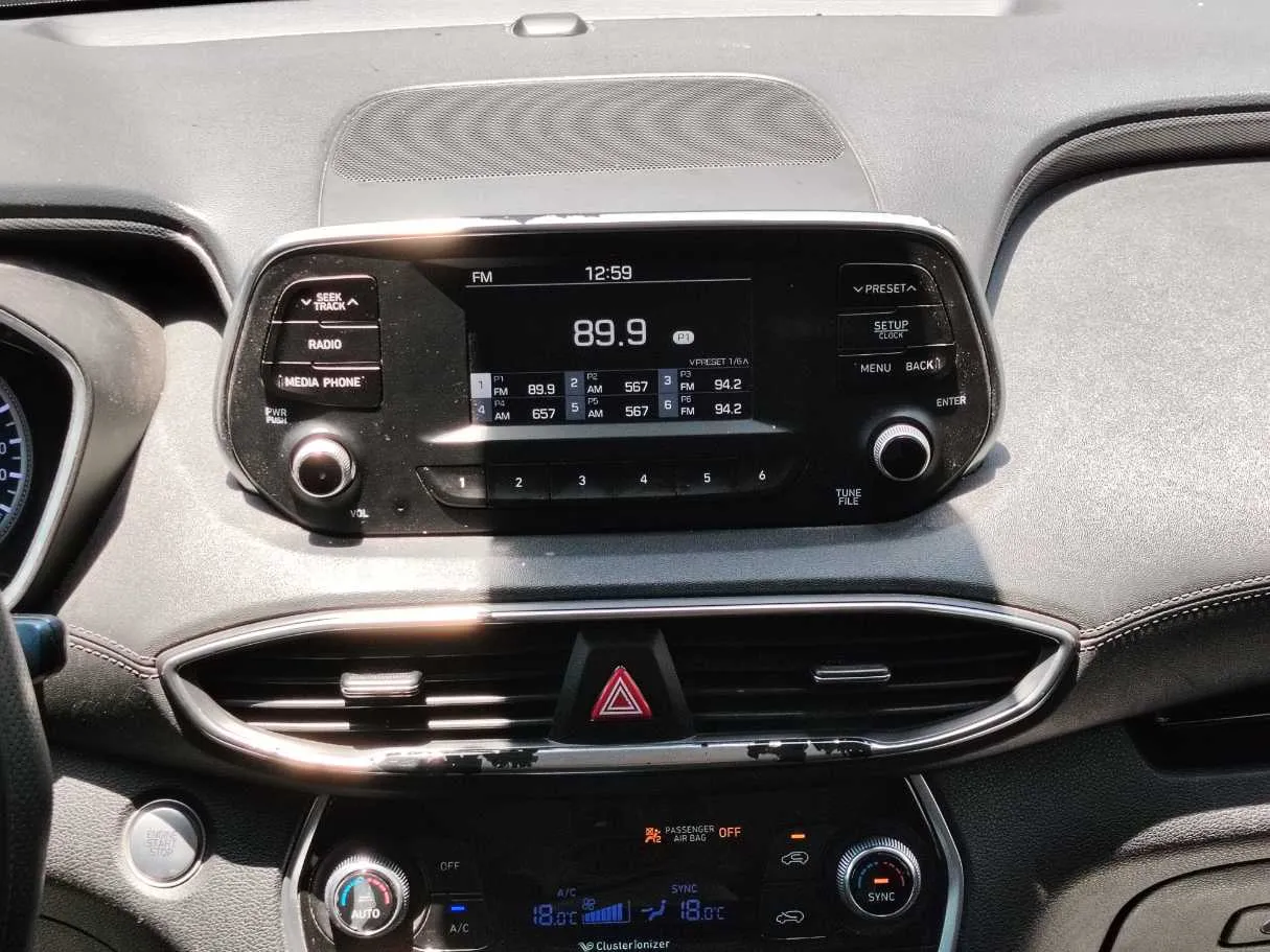 Car image 20