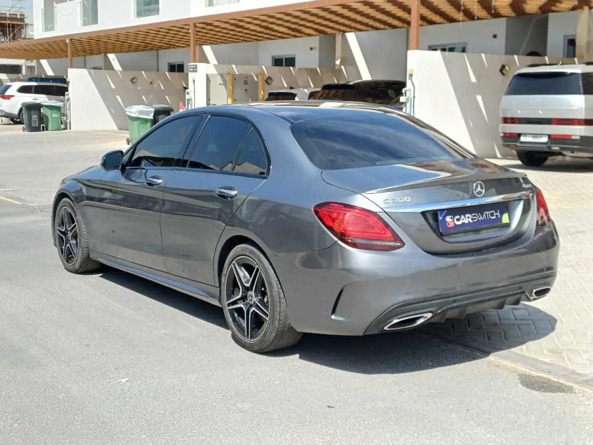 Car image 7