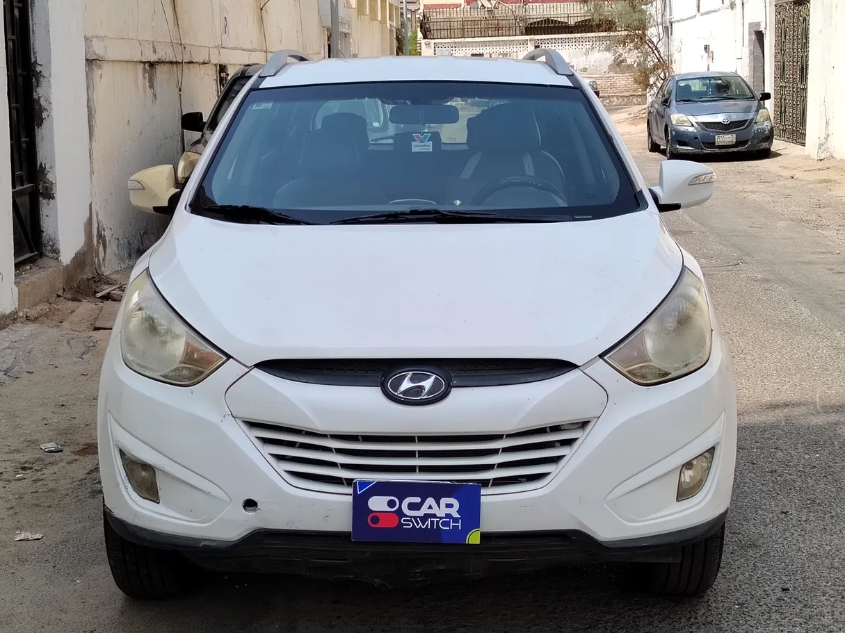 Car image 2